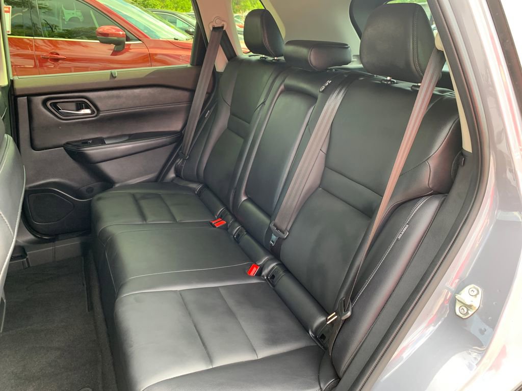 Used 2023 Nissan Rogue SL w/ SL Premium Package FWD image 22