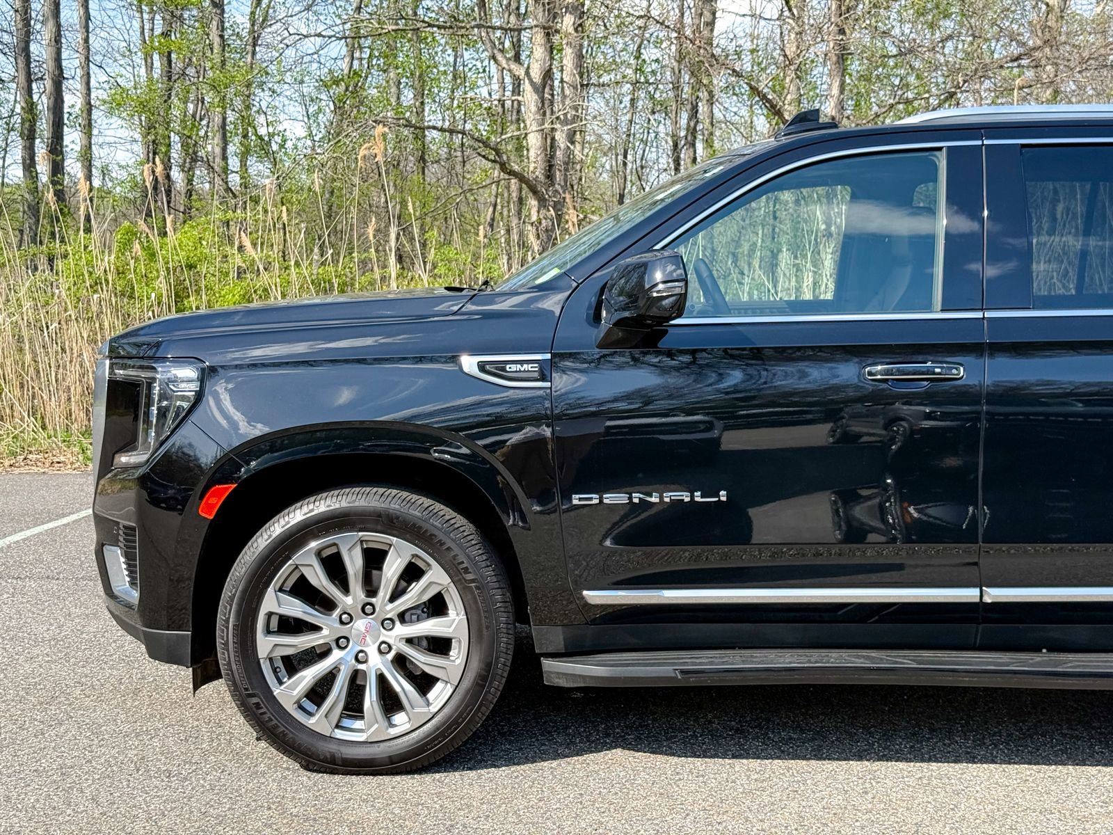 Used 2023 GMC Yukon XL Denali w/ Max Trailering Package AWD/4WD image 9
