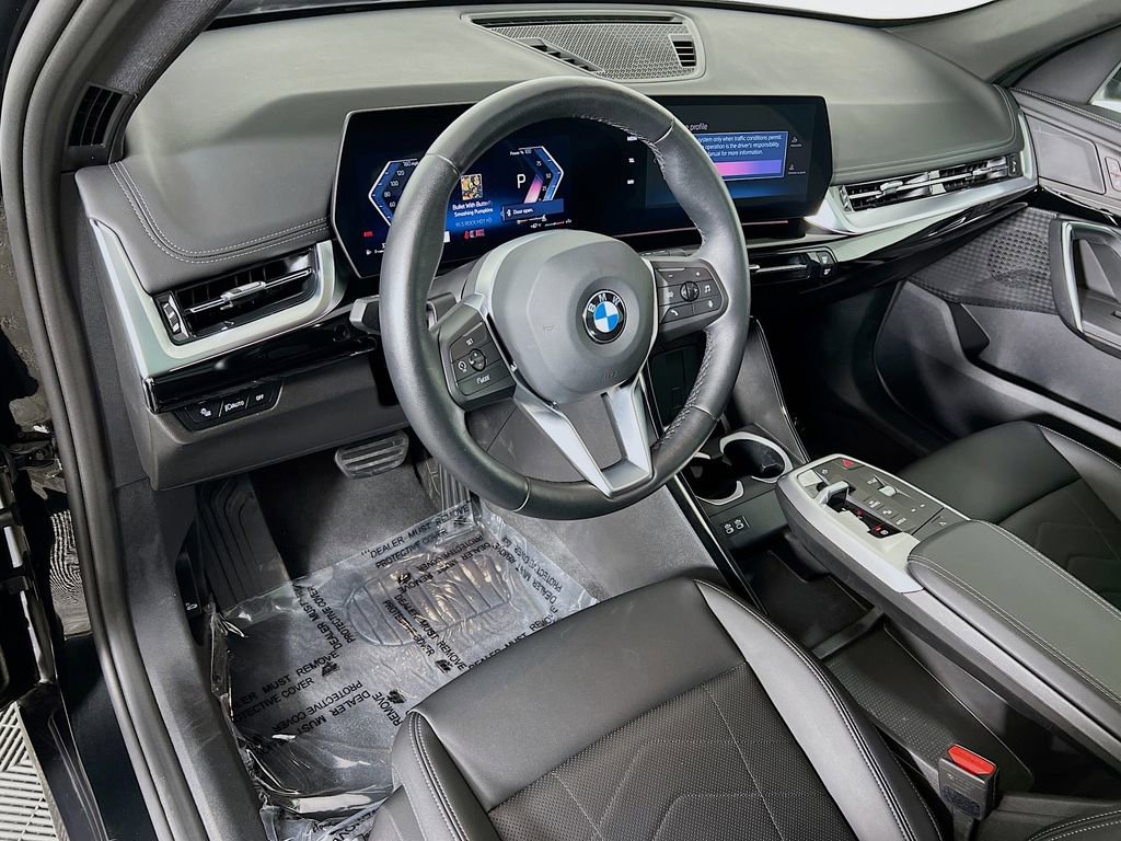 Used 2025 BMW X1 xDrive28i image 9