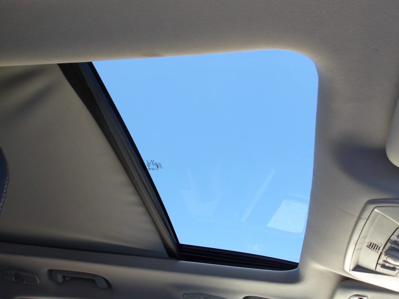 Used 2014 Ford Escape Titanium AWD/4WD image 5