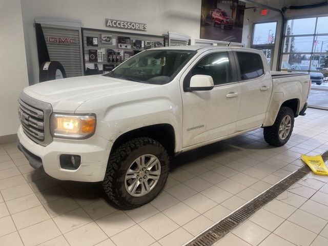 Used 2019 GMC Canyon SLE image 1