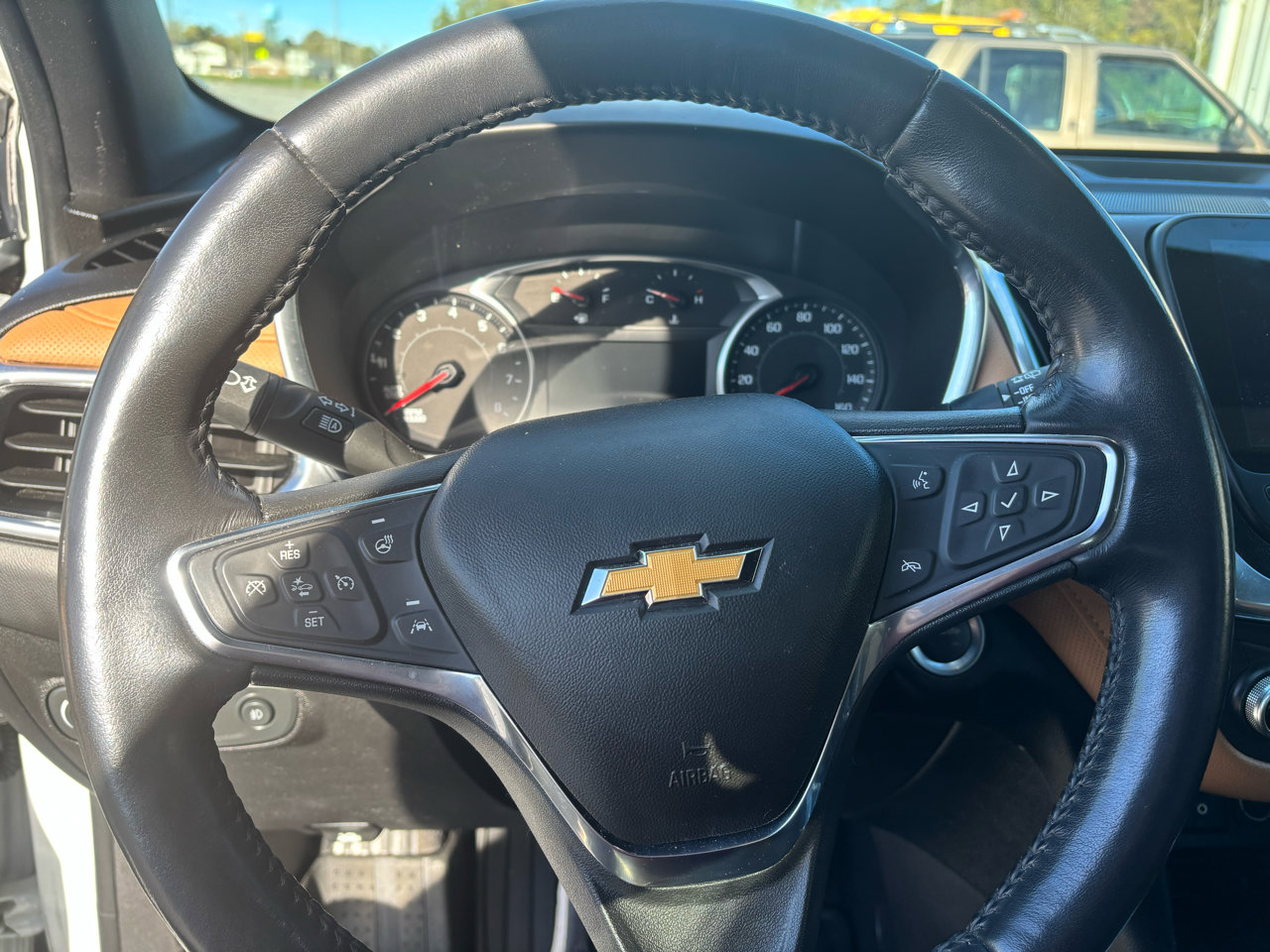 Used 2019 Chevrolet Equinox Premier image 6