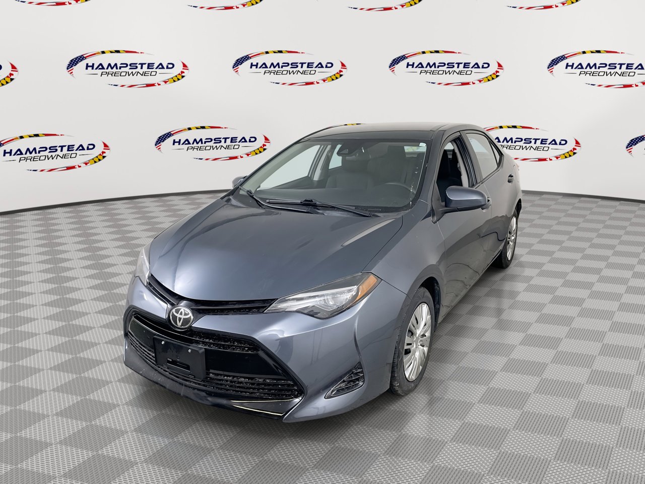 Used 2018 Toyota Corolla LE image 1