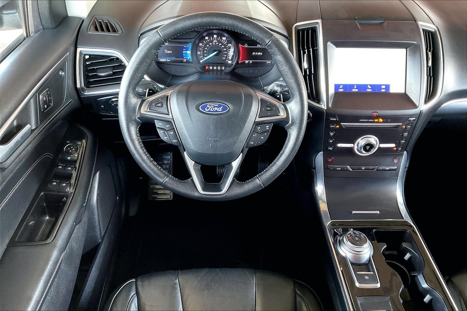 Used 2019 Ford Edge Titanium AWD/4WD image 8