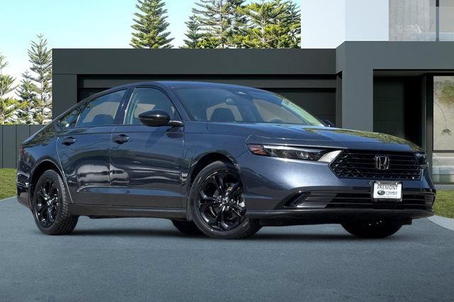 Used 2025 Honda Accord SE image 2