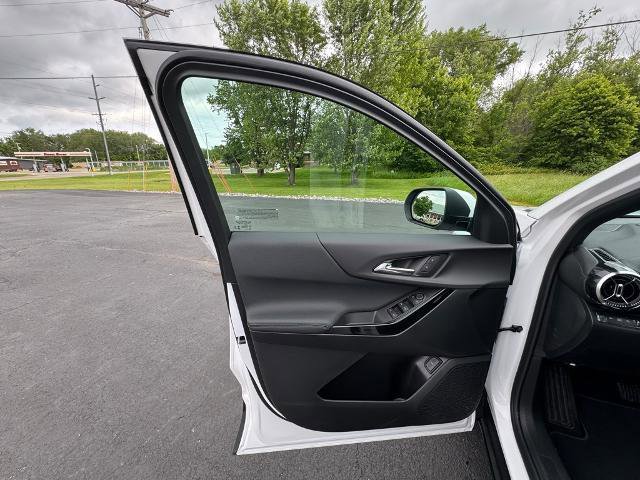 New 2026 Chevrolet Equinox LT w/ Convenience Package II image 12