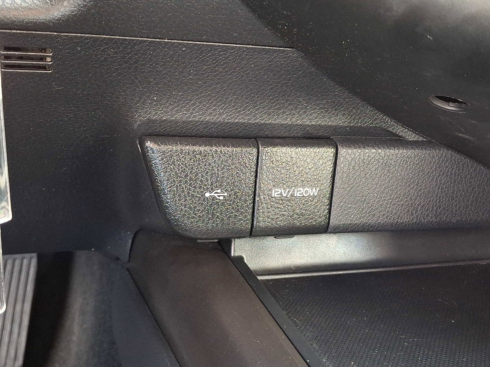 Used 2024 Toyota Camry SE FWD image 22
