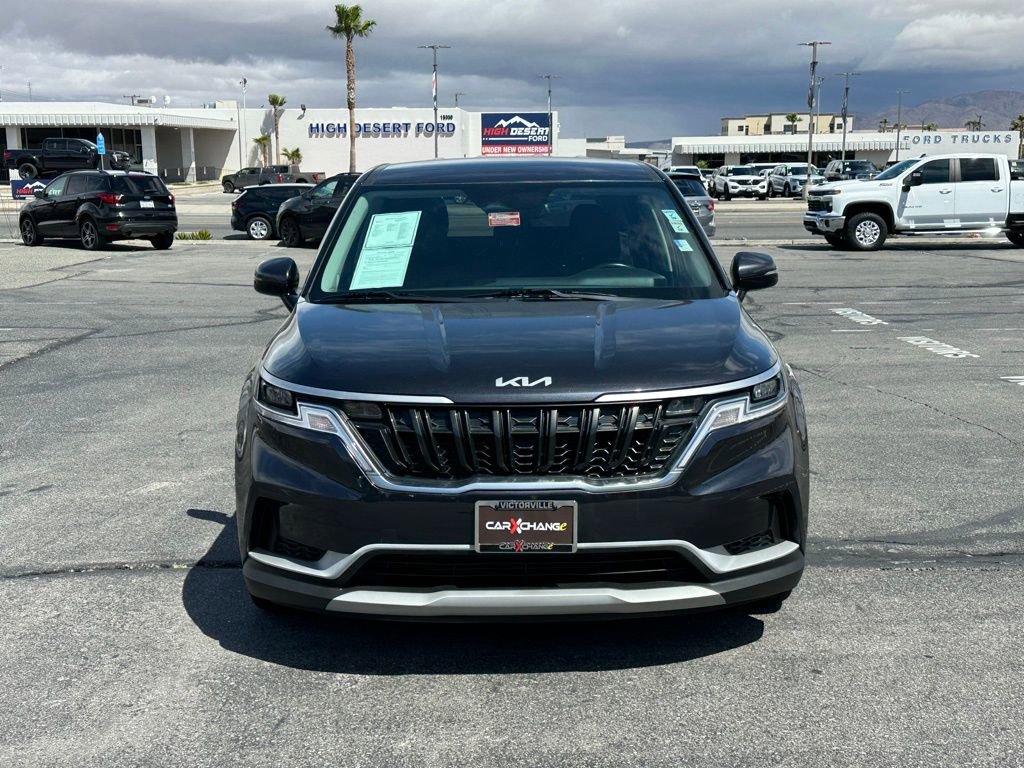 Used 2022 Kia Carnival LX image 10
