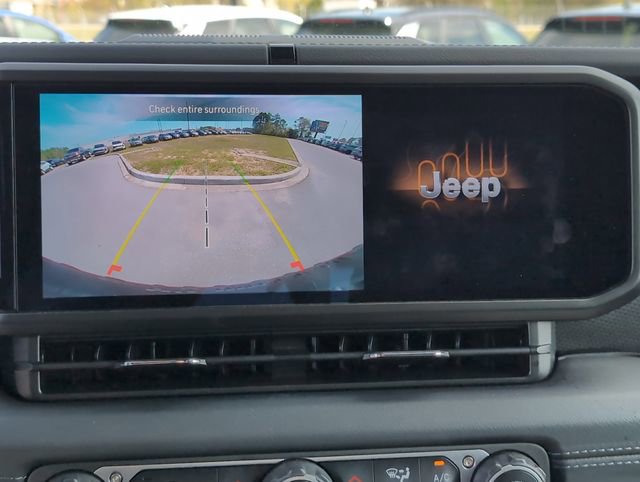 Used 2024 Jeep Wrangler Unlimited Rubicon w/ XTREMEE 35" Tire Package image 20