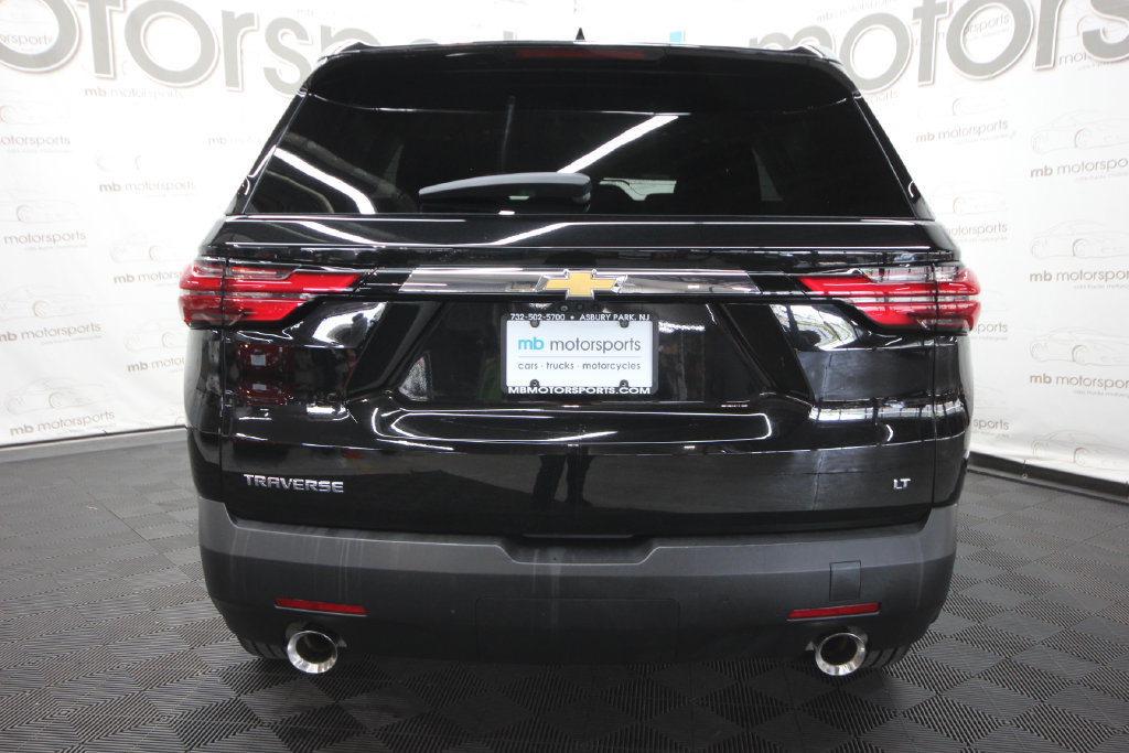Used 2023 Chevrolet Traverse LT FWD image 5
