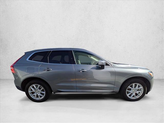 Used 2021 Volvo XC60 T6 Momentum image 4