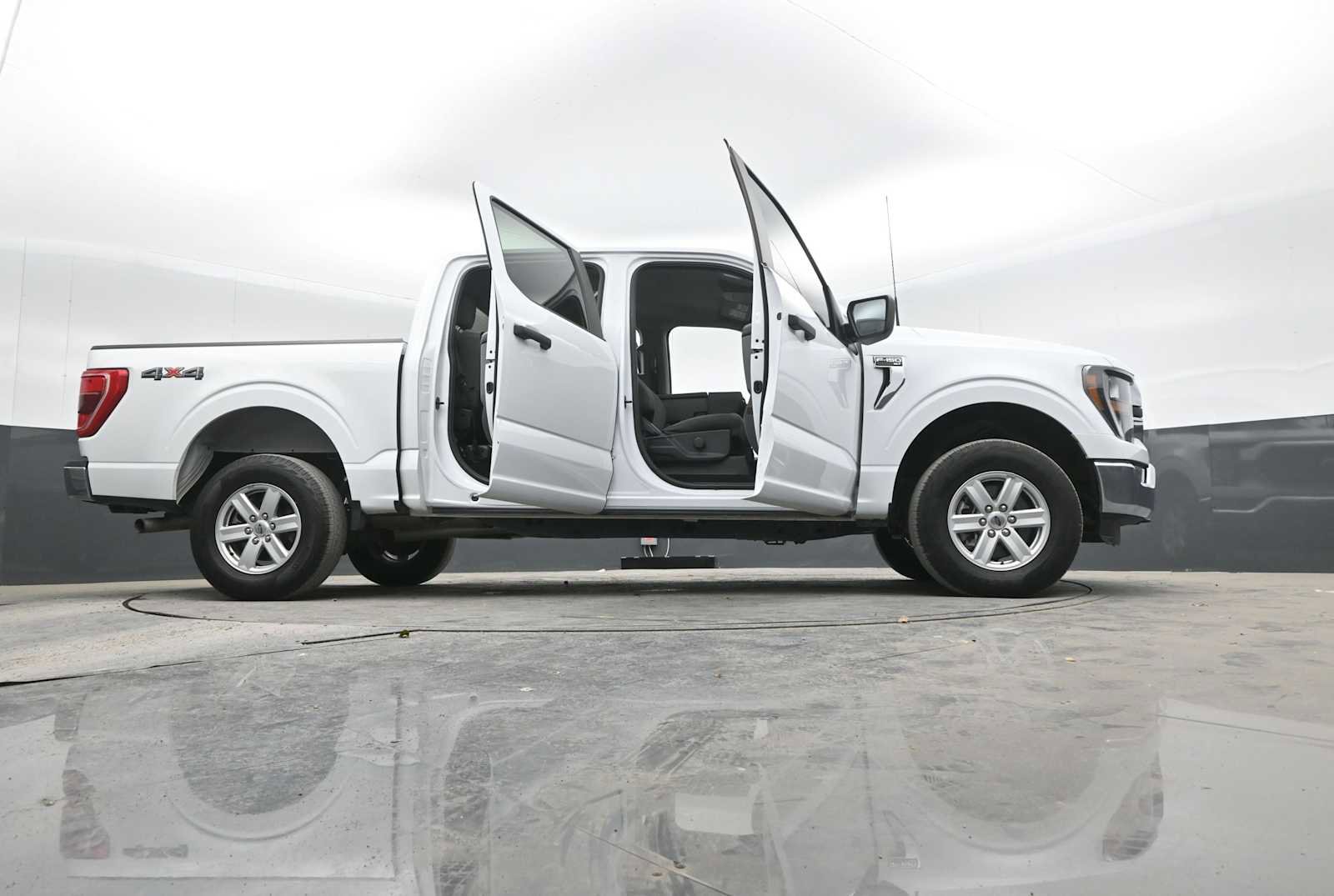 Used 2023 Ford F150 XLT image 53
