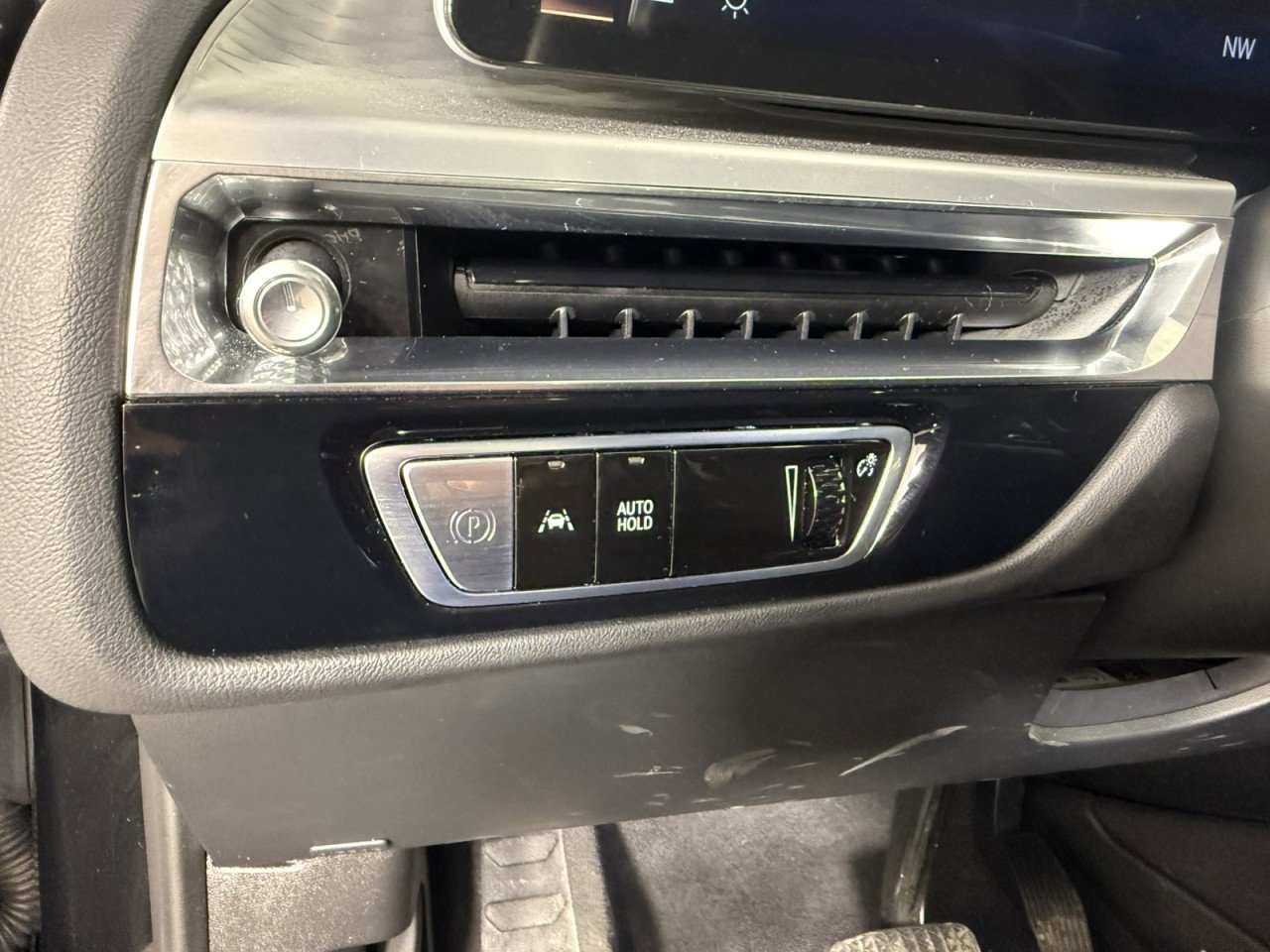 Used 2024 Cadillac Lyriq Sport image 24