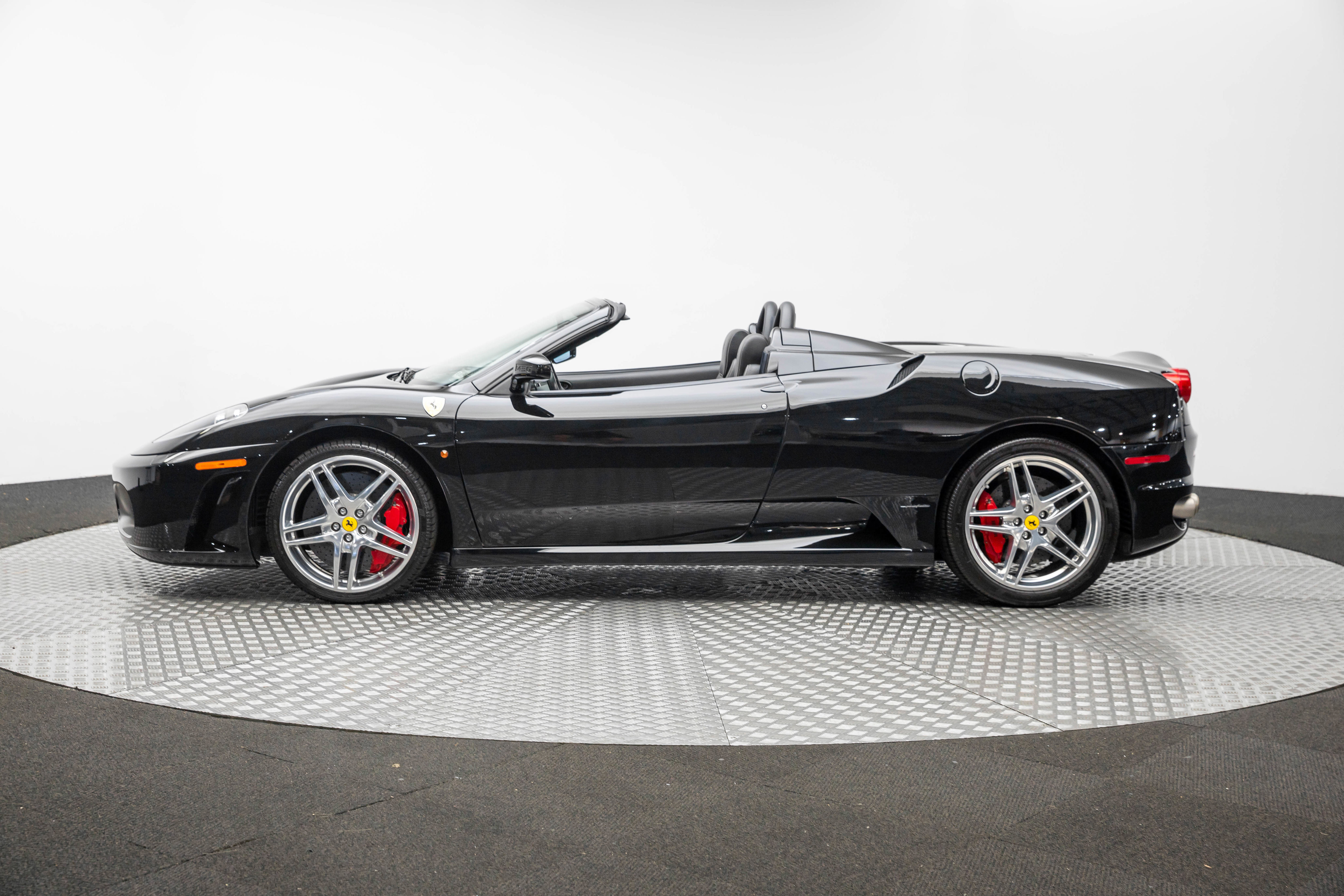 Used 2007 Ferrari F430 Spider image 2