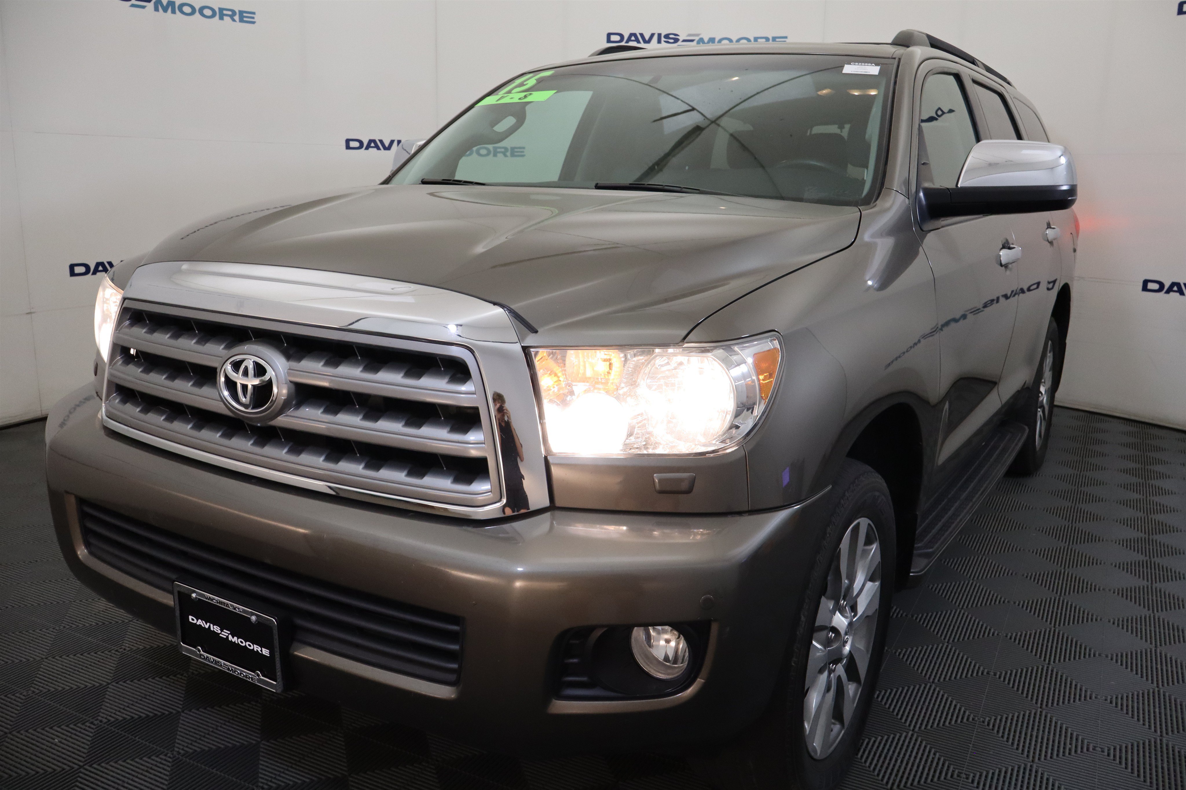 Used 2015 Toyota Sequoia Limited AWD/4WD image 12