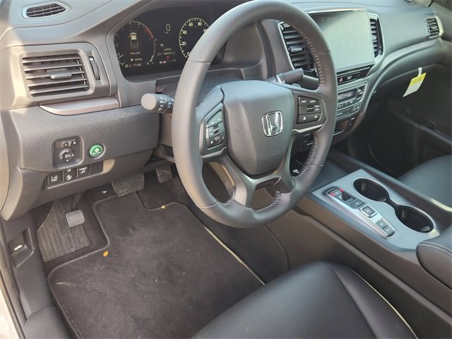 Certified 2025 Honda Ridgeline RTL image 2