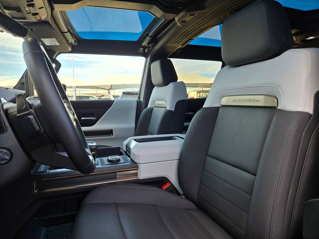 Used 2025 GMC Hummer EV 3X w/ LPO, Dark Essentials Package image 28