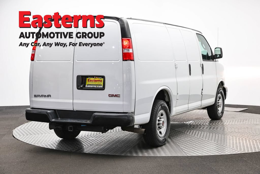 Used 2020 GMC Savana 3500 w/ Driver Convenience Package RWD image 5
