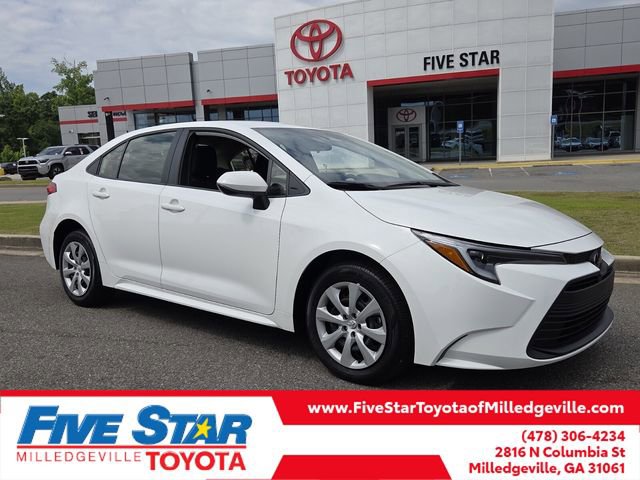 Used 2026 Toyota Corolla LE FWD image 1