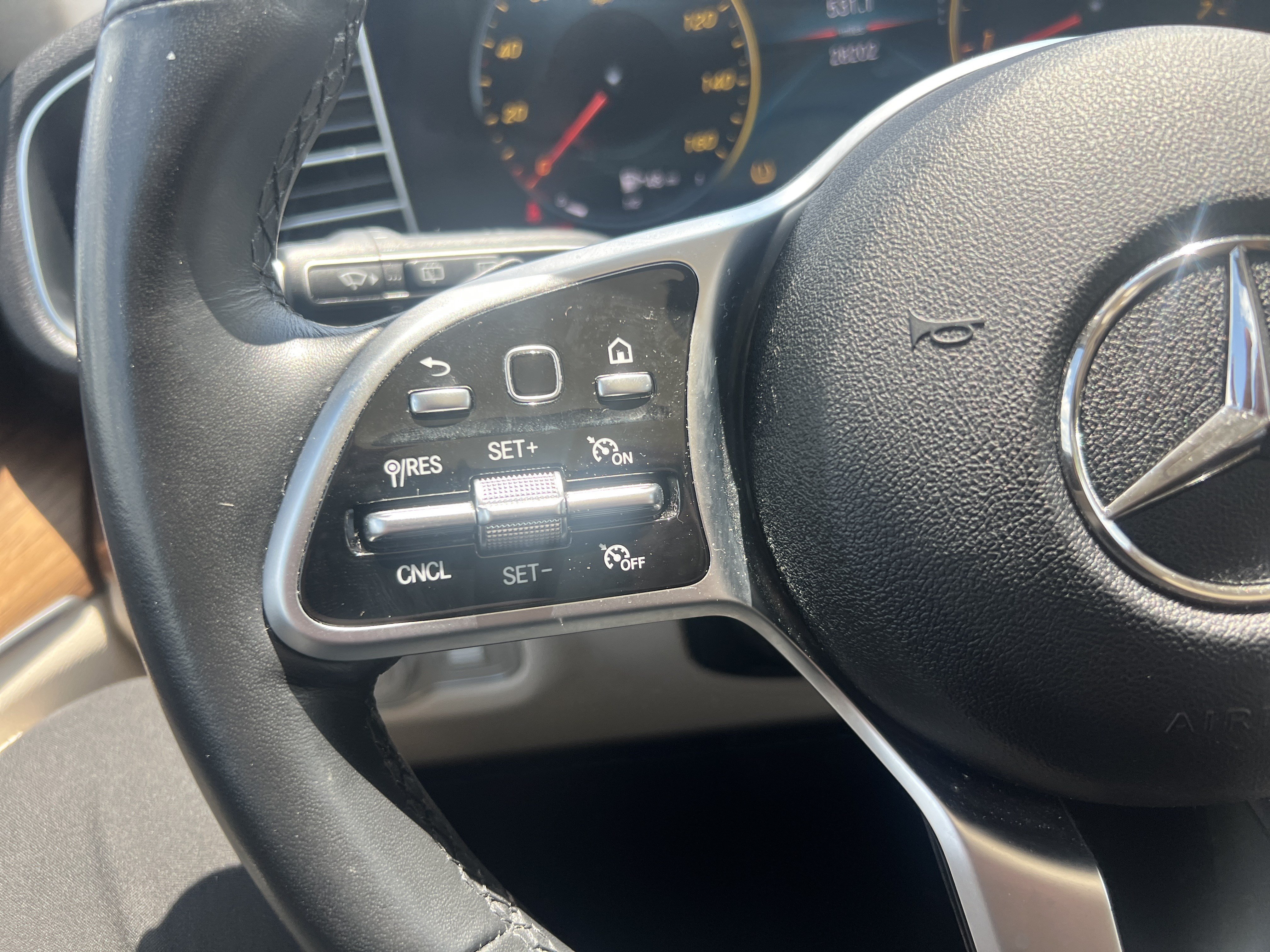 Certified 2023 Mercedes-Benz GLE 350 4MATIC image 19