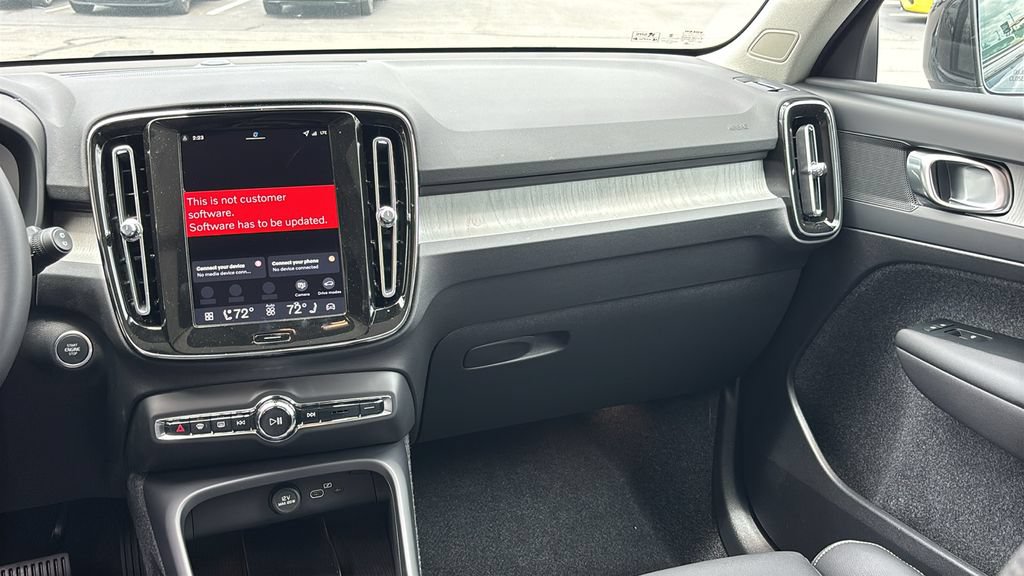 New 2026 Volvo XC40 B5 Plus w/ Protection Package Premier AWD/4WD image 8
