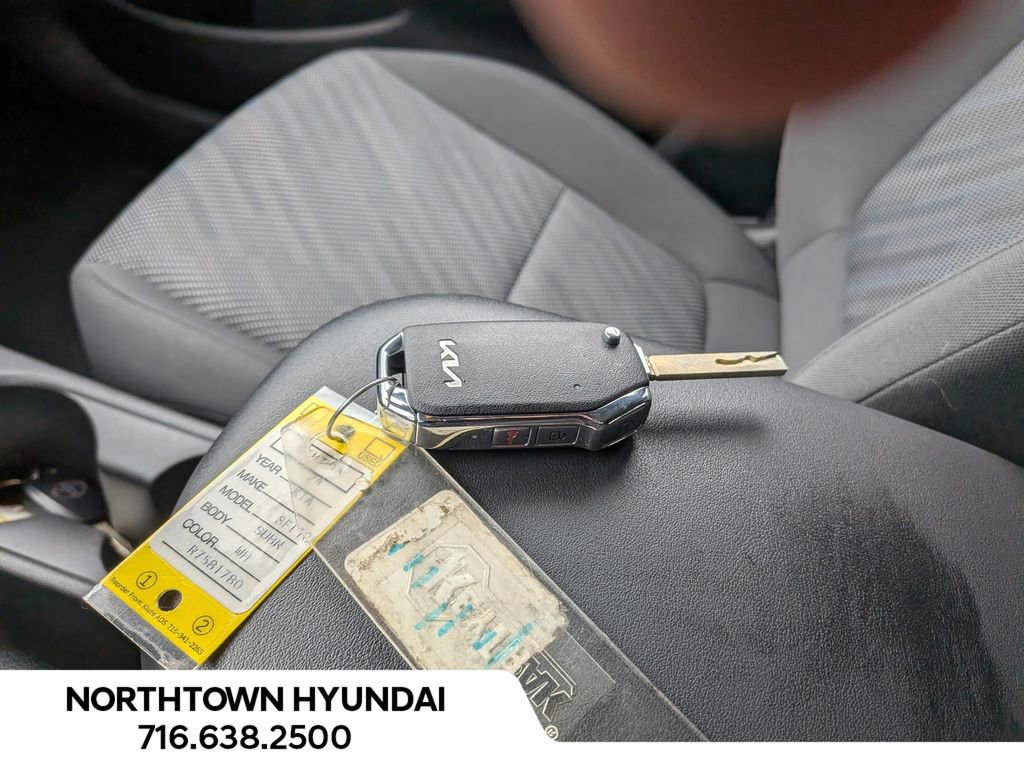 Used 2024 Kia Seltos LX image 19