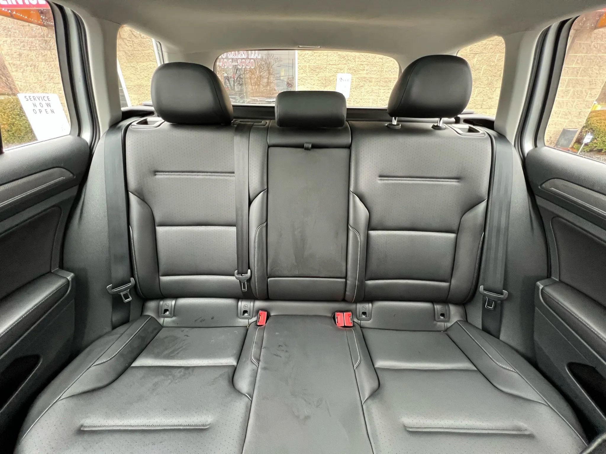 Used 2017 Volkswagen Golf Alltrack SE image 32