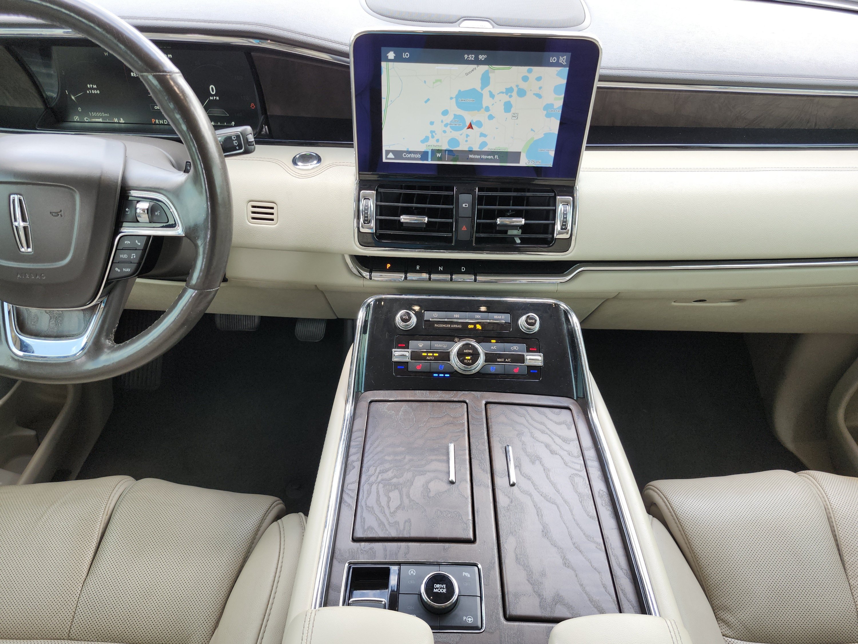 Used 2019 Lincoln Navigator L Reserve AWD/4WD image 16