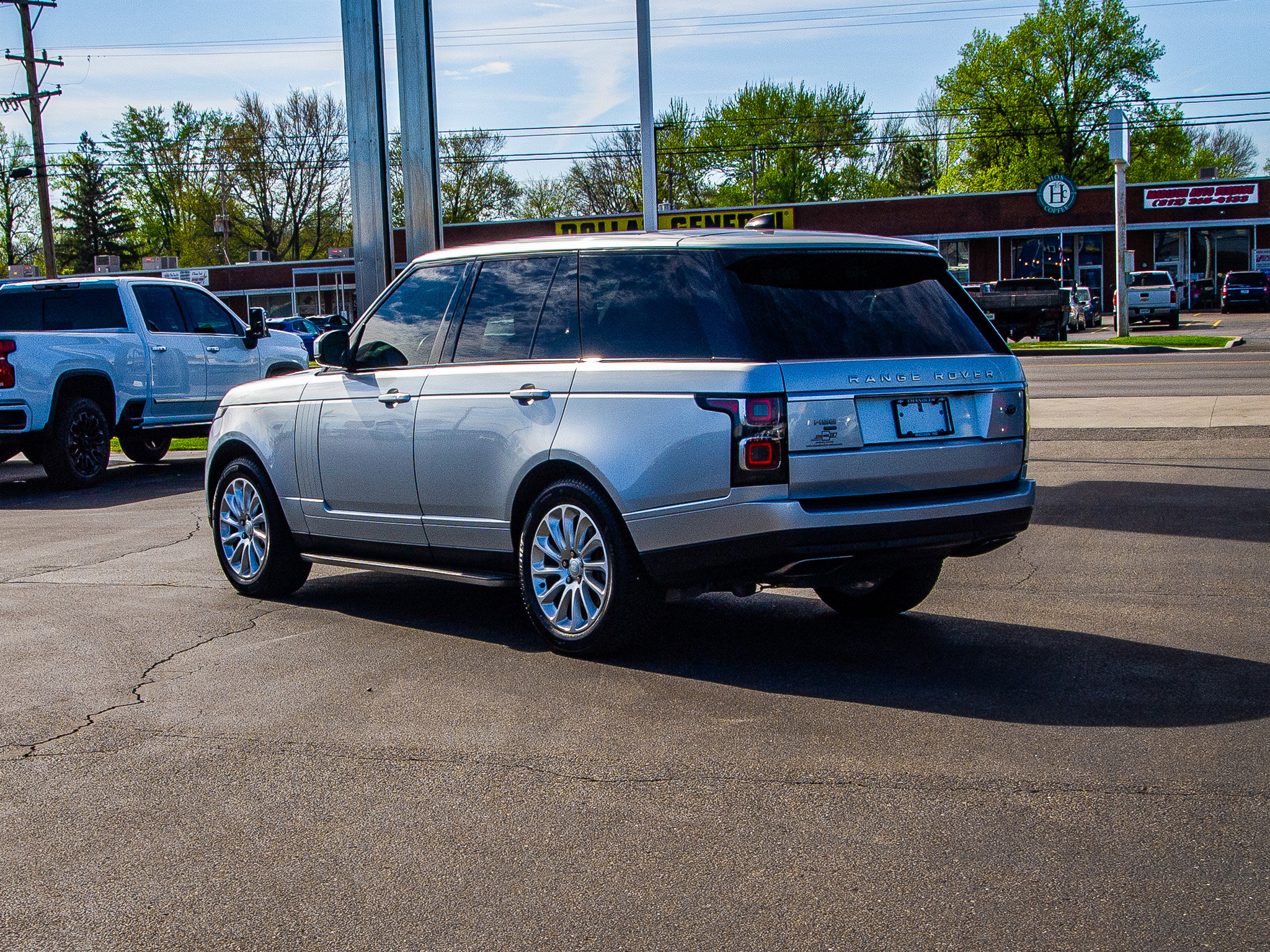 Used 2020 Land Rover Range Rover HSE image 5