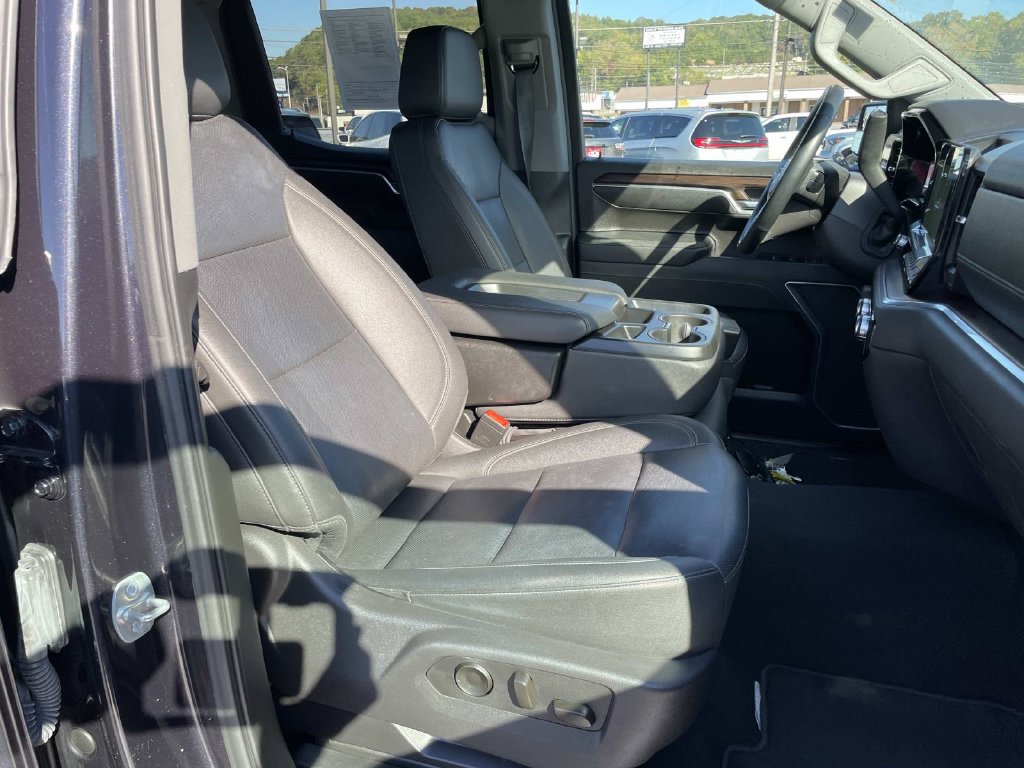 Used 2025 GMC Sierra 1500 SLT RWD image 29