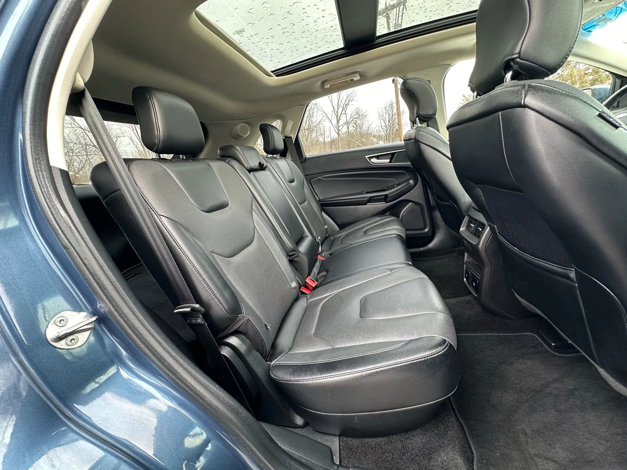 Used 2018 Ford Edge Titanium w/ Equipment Group 301A image 18