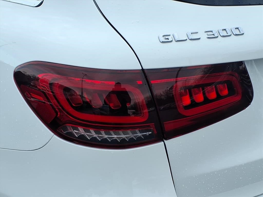 Used 2022 Mercedes-Benz GLC 300 GLC 300 image 9