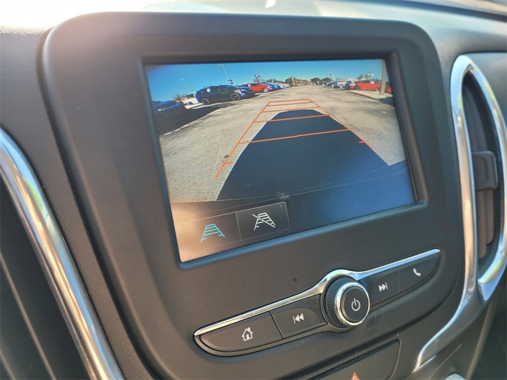 Used 2018 Chevrolet Equinox LT image 34