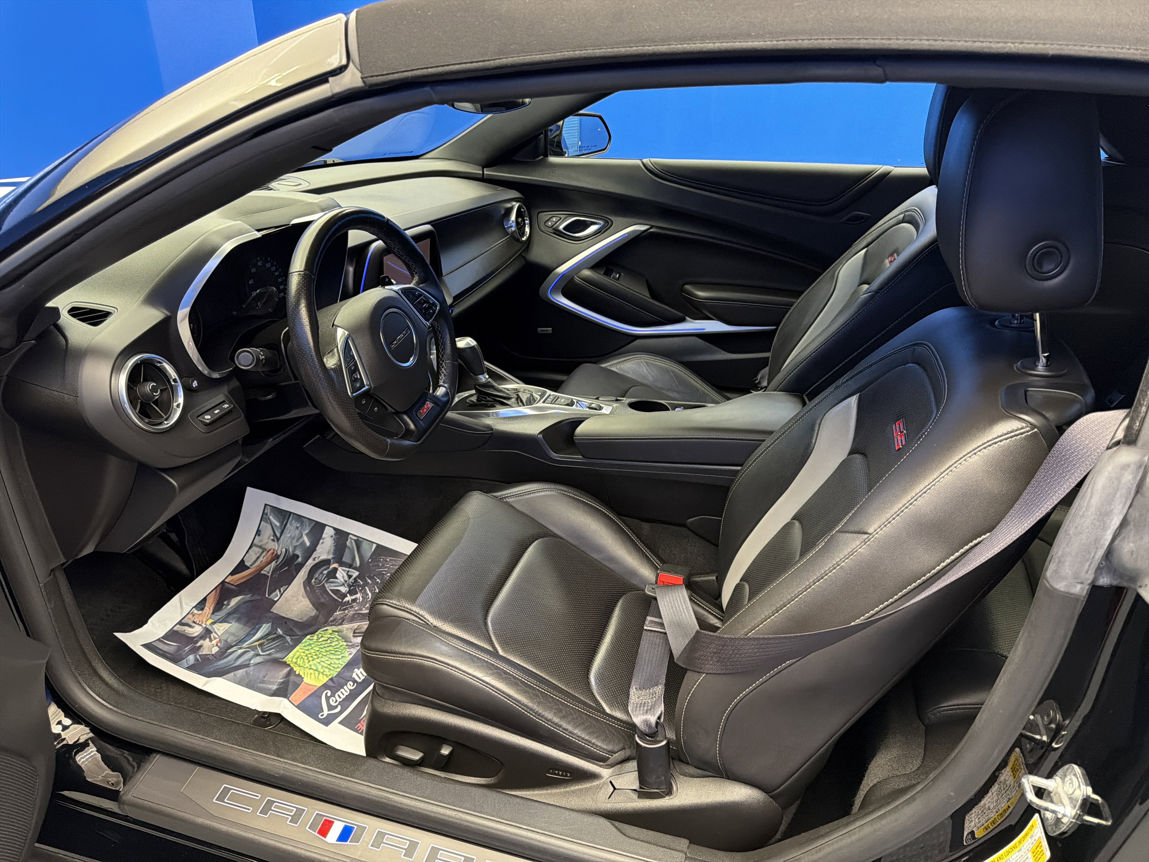 Used 2016 Chevrolet Camaro SS RWD image 13