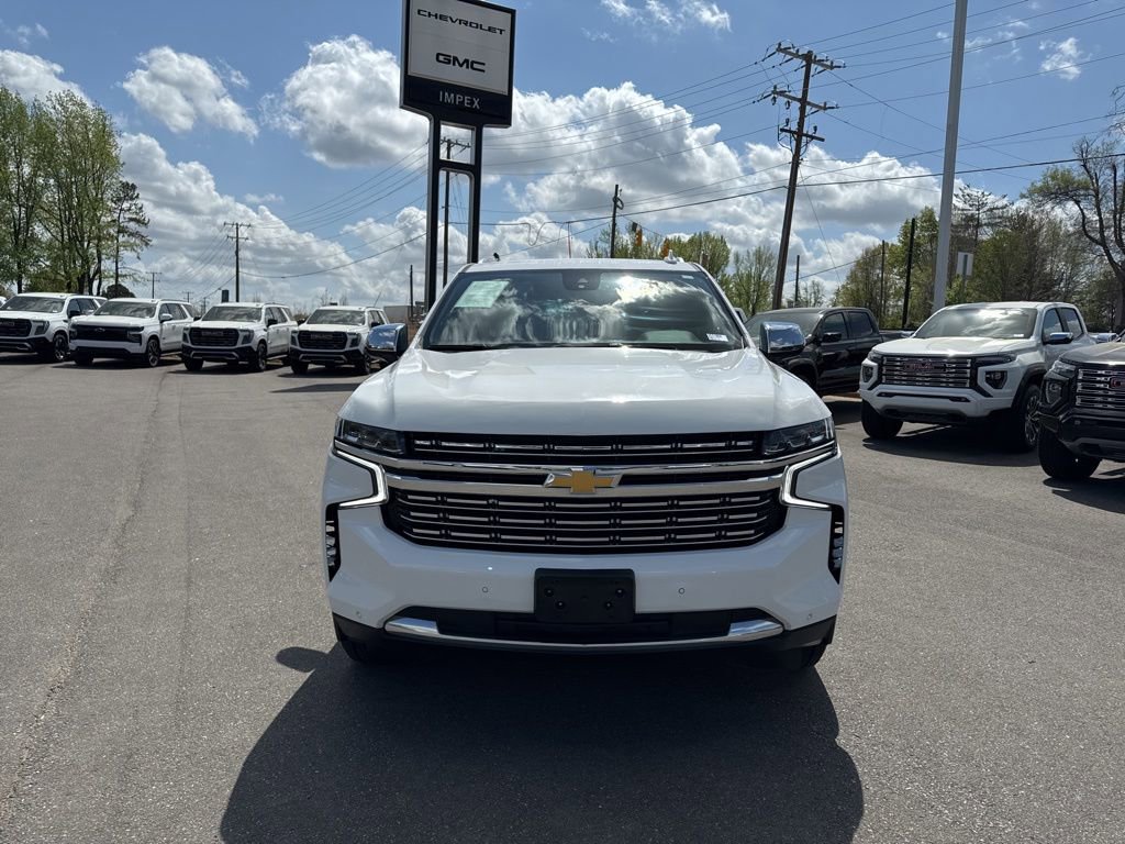 Used 2023 Chevrolet Suburban Premier AWD/4WD image 8