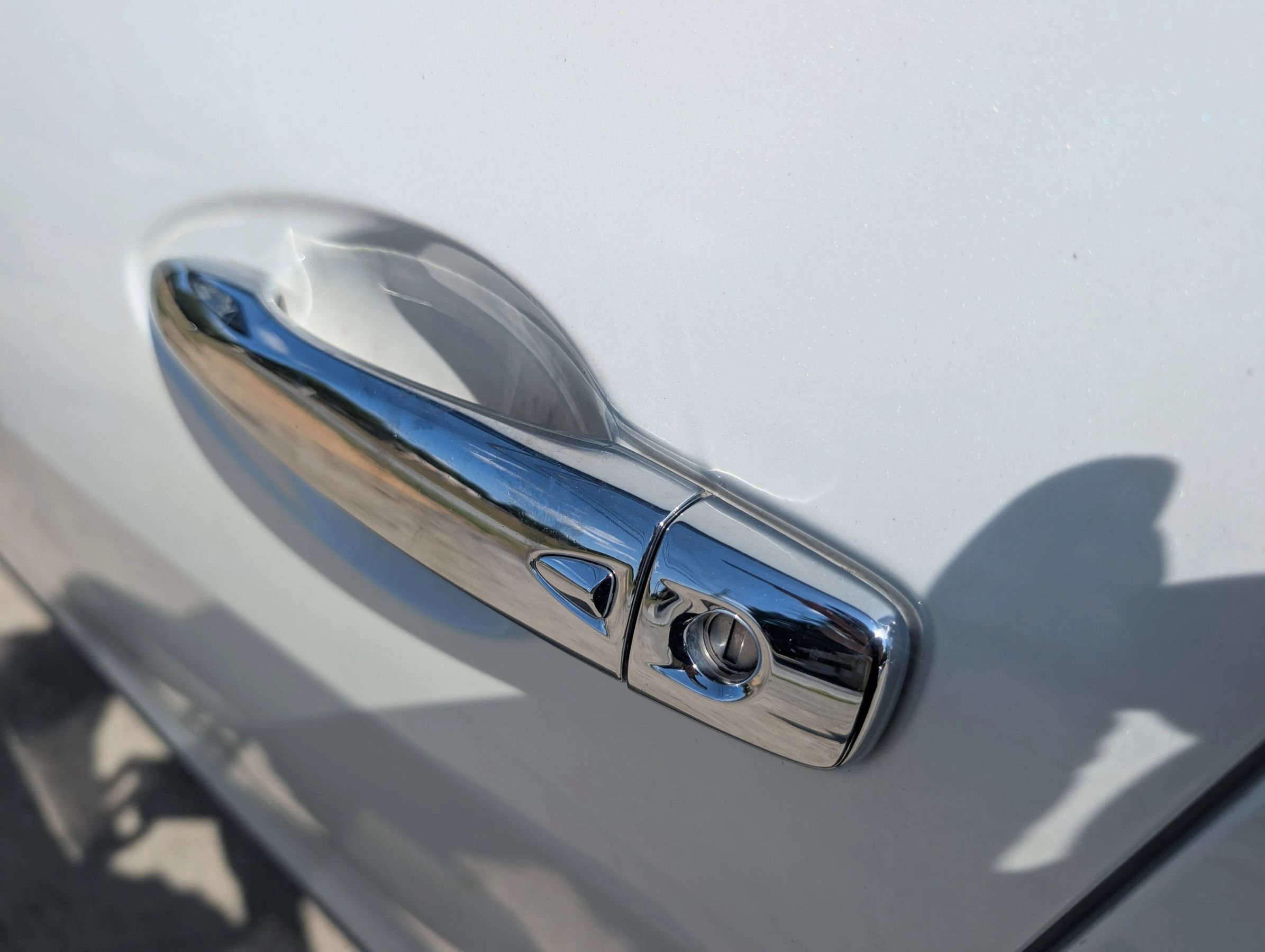 Used 2017 Nissan Maxima Platinum w/ Medallion Package FWD image 11