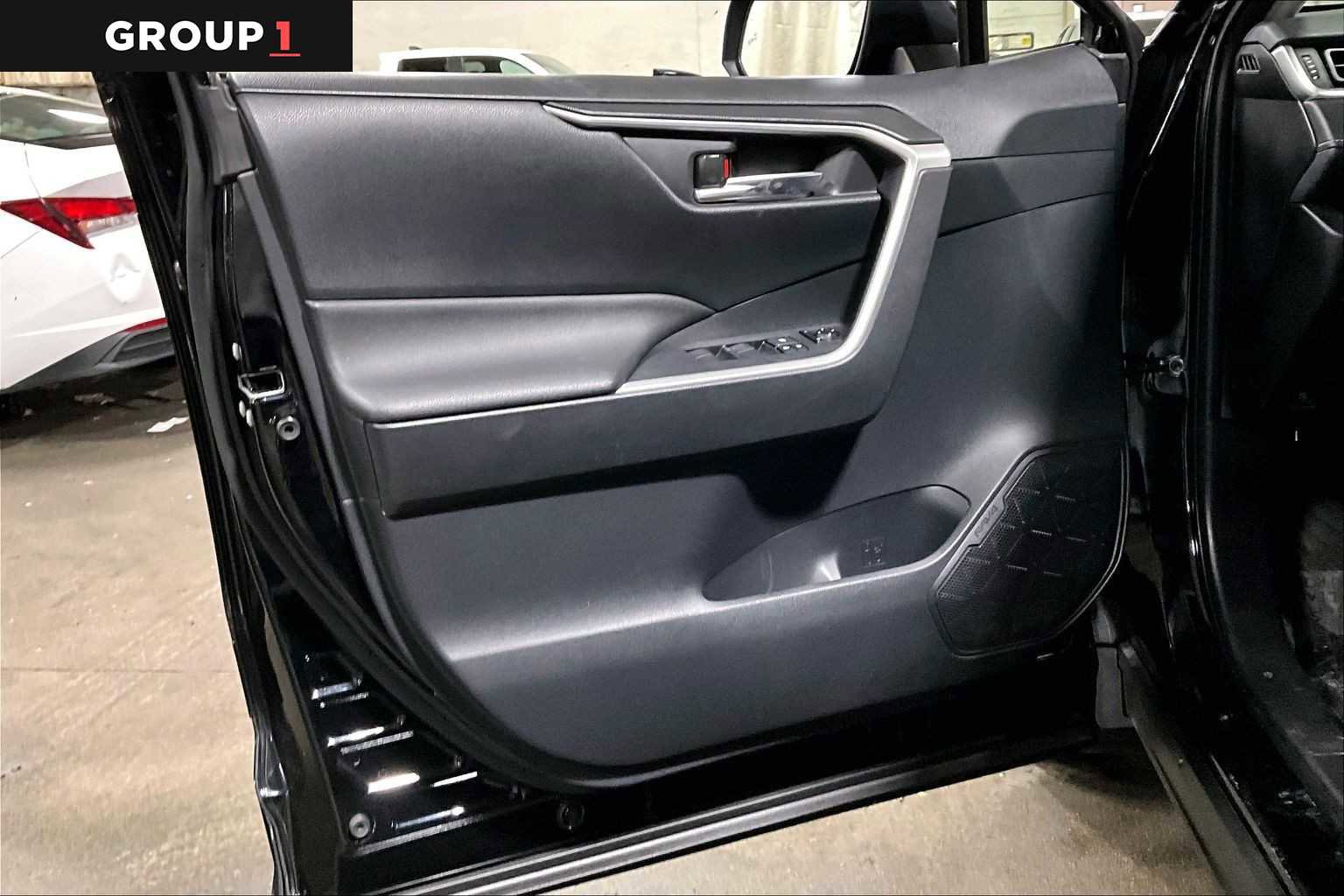 Used 2019 Toyota RAV4 XLE image 42