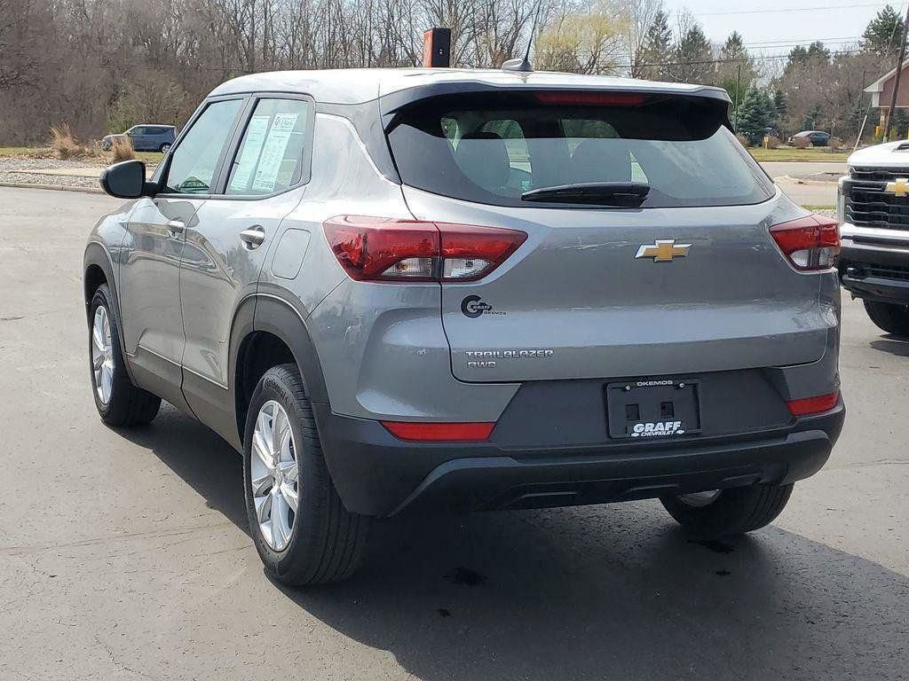 Used 2023 Chevrolet TrailBlazer LS image 4