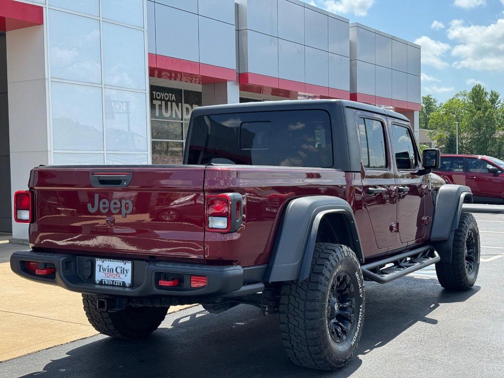 Used 2021 Jeep Gladiator Rubicon AWD/4WD image 3