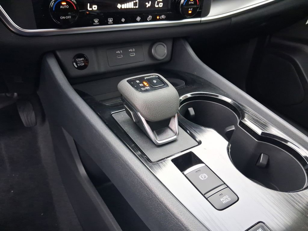 New 2026 Nissan Rogue SV FWD image 9