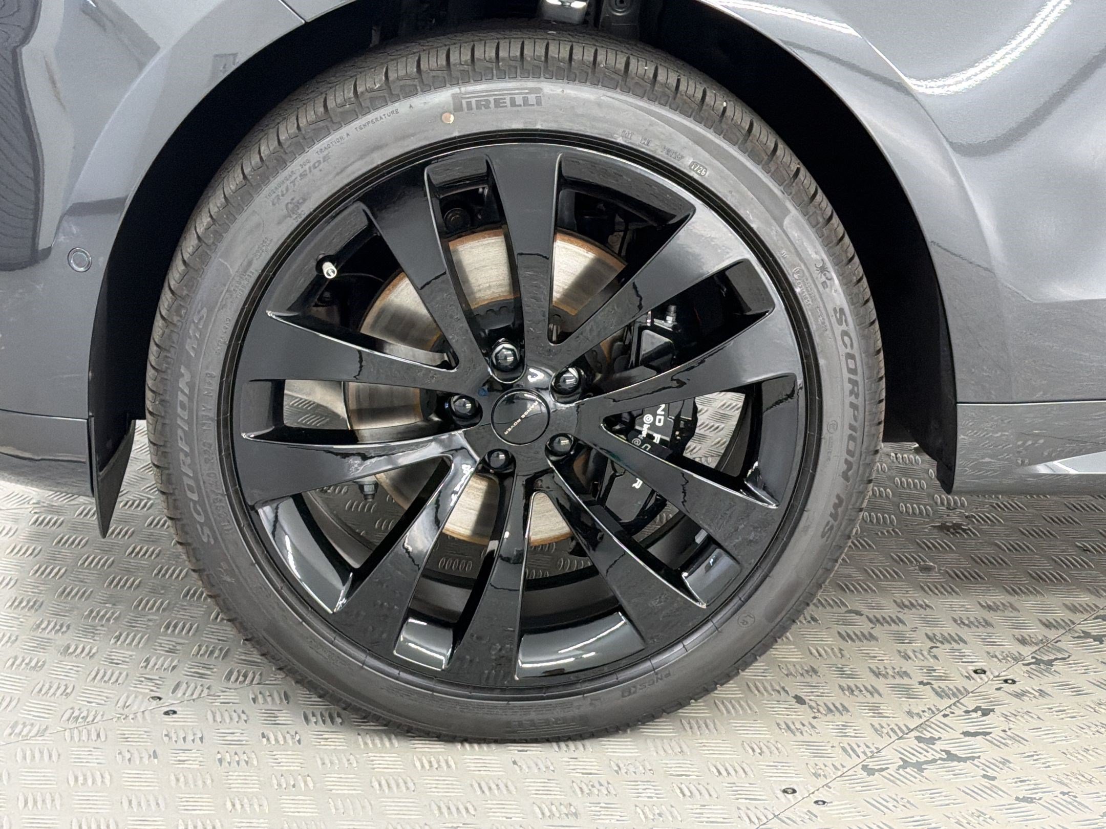 New 2026 Land Rover Range Rover Sport Dynamic SE AWD/4WD image 12
