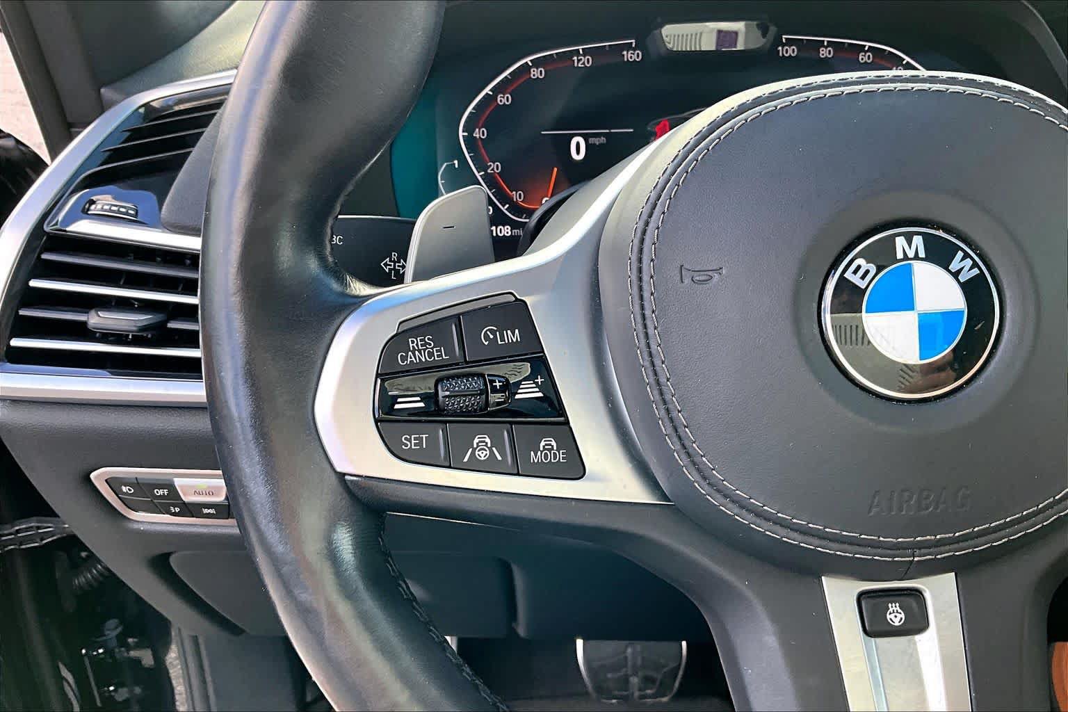 Used 2021 BMW X7 xDrive40i w/ M Sport Package AWD/4WD image 24