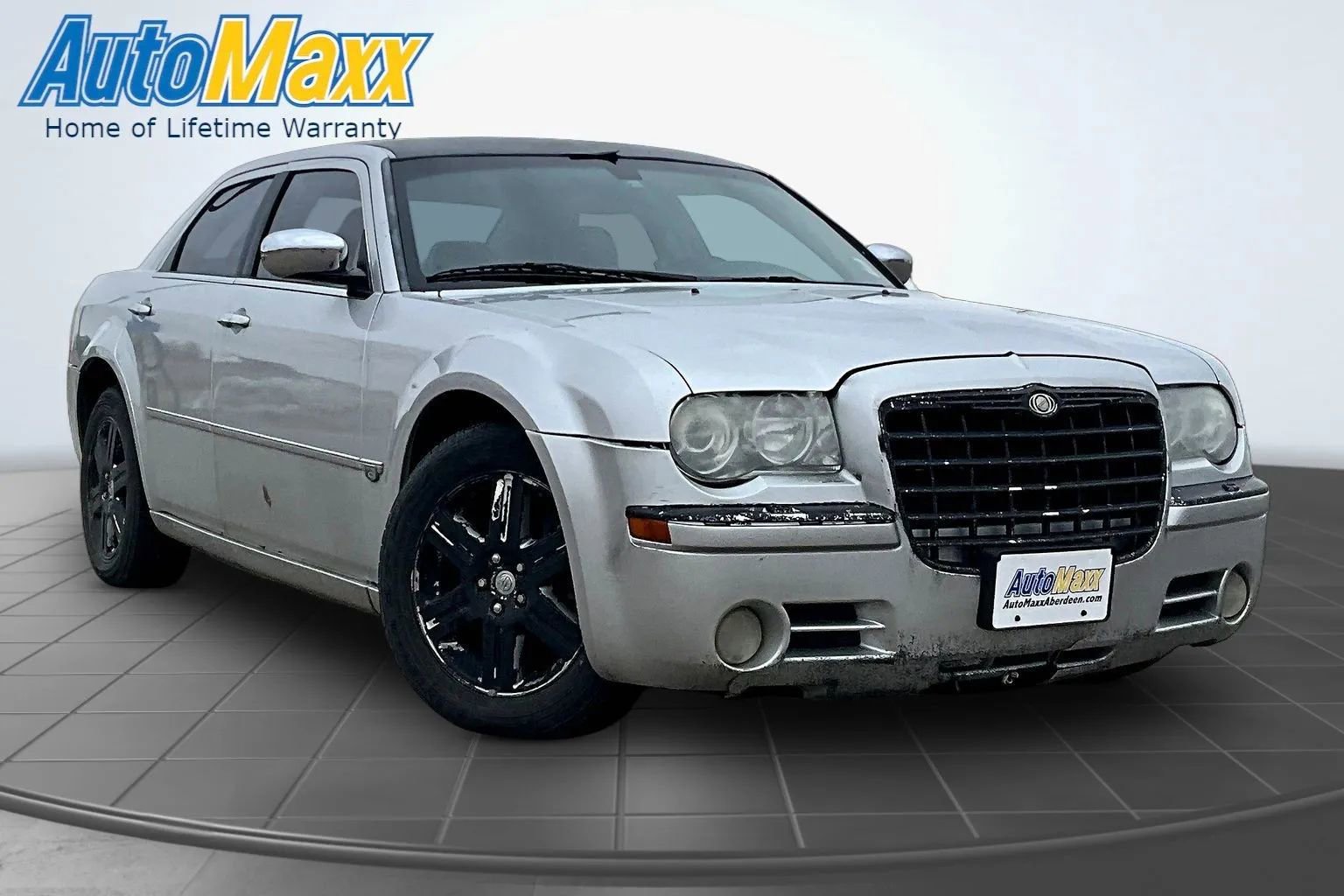 Used 2005 Chrysler 300 C w/ Navigation & Sound Group II AWD/4WD image 5