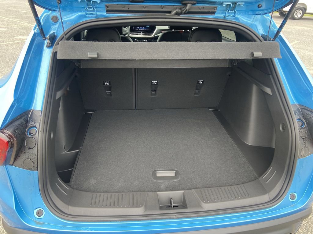 New 2025 Chevrolet Trax RS w/ Driver Confidence Package image 10