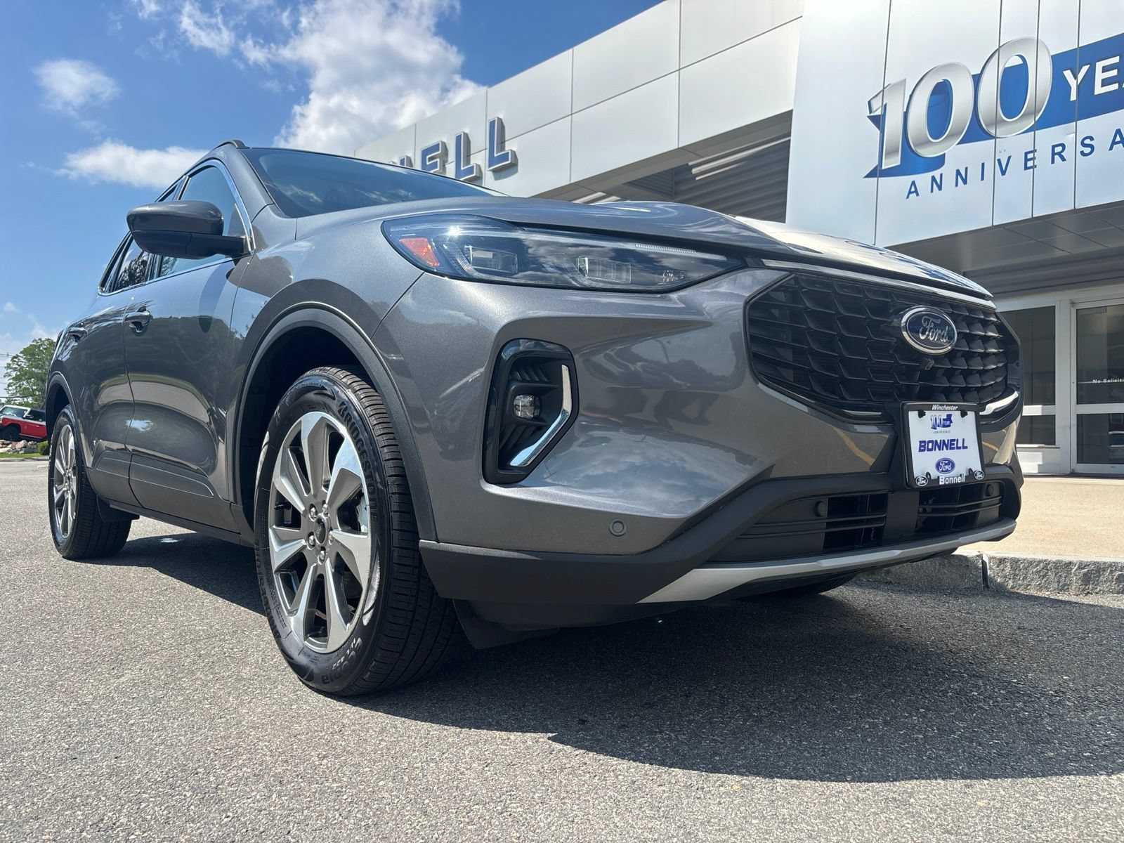Used 2023 Ford Escape Platinum AWD/4WD image 10