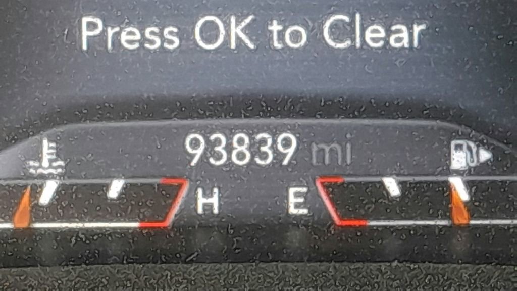 Used 2019 Jeep Cherokee Limited image 24