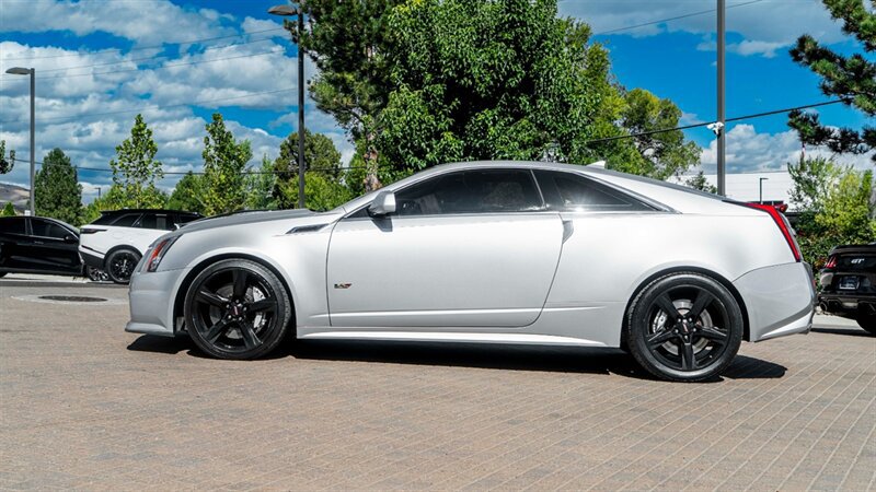 Used 2013 Cadillac CTS V RWD image 3
