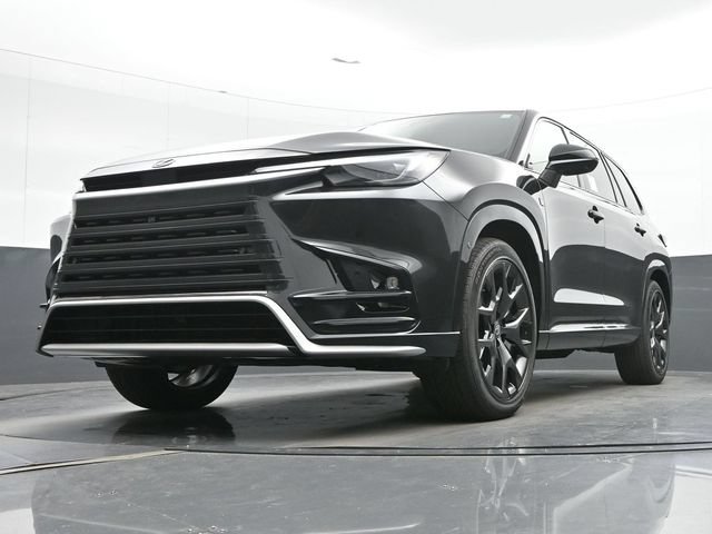 New 2026 Lexus TX 500h AWD image 9