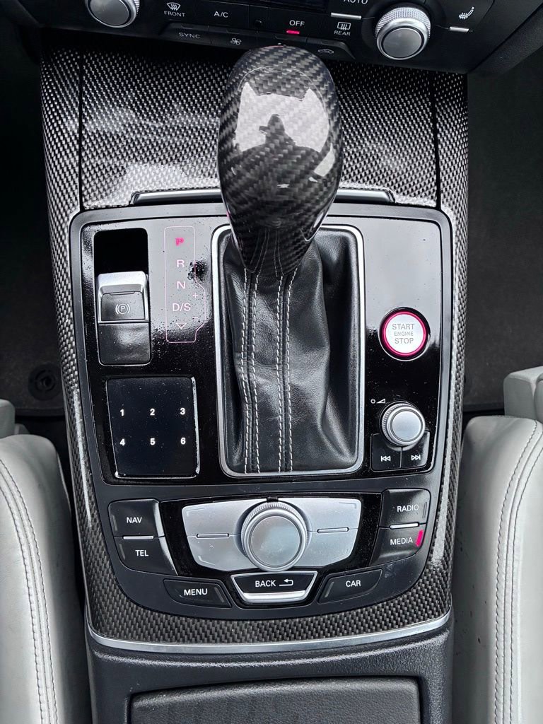 Used 2018 Audi S6 Prestige w/ Prestige Package image 38