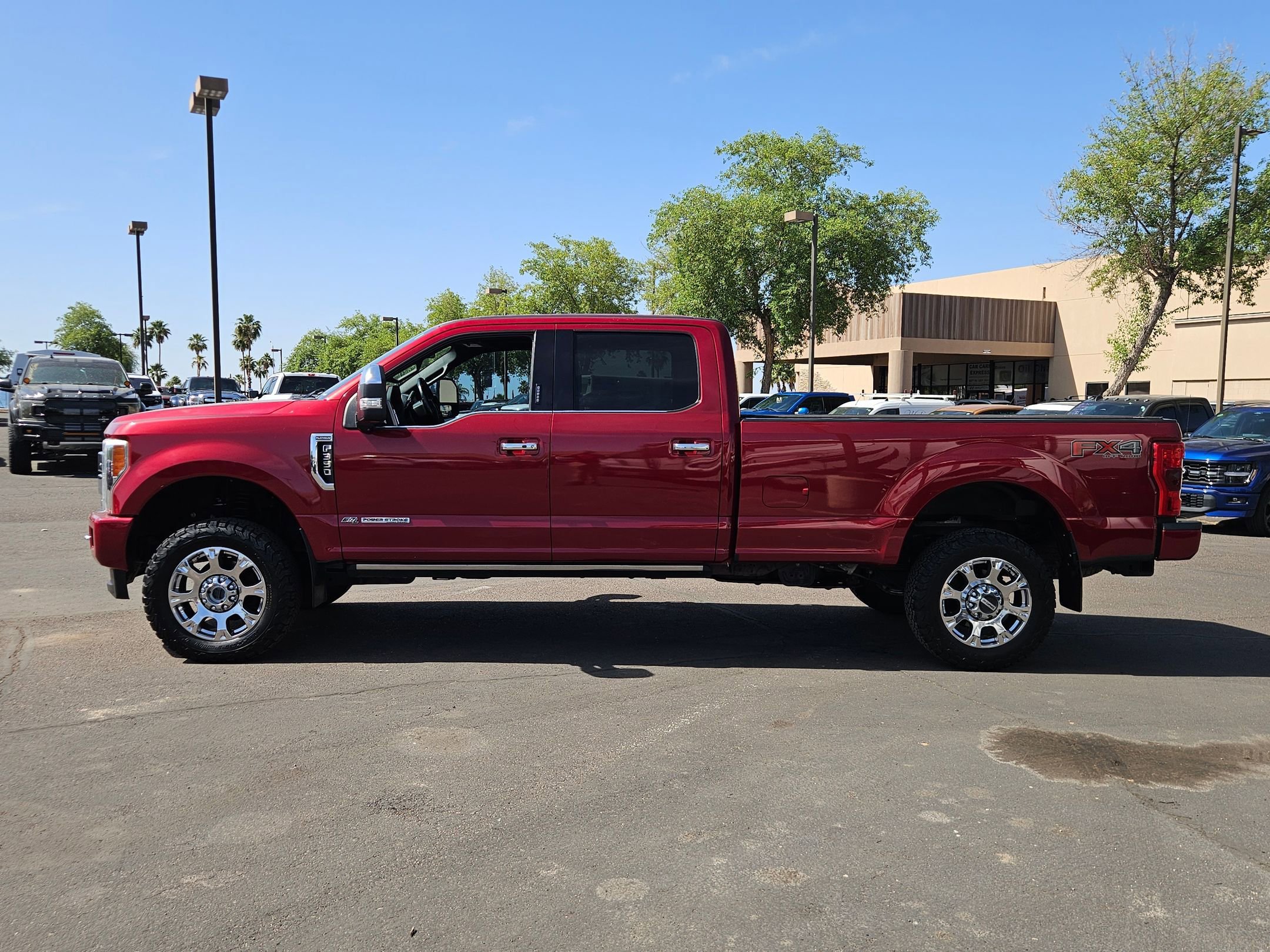 Used 2018 Ford F350 Platinum w/ Platinum Ultimate Package AWD/4WD image 9